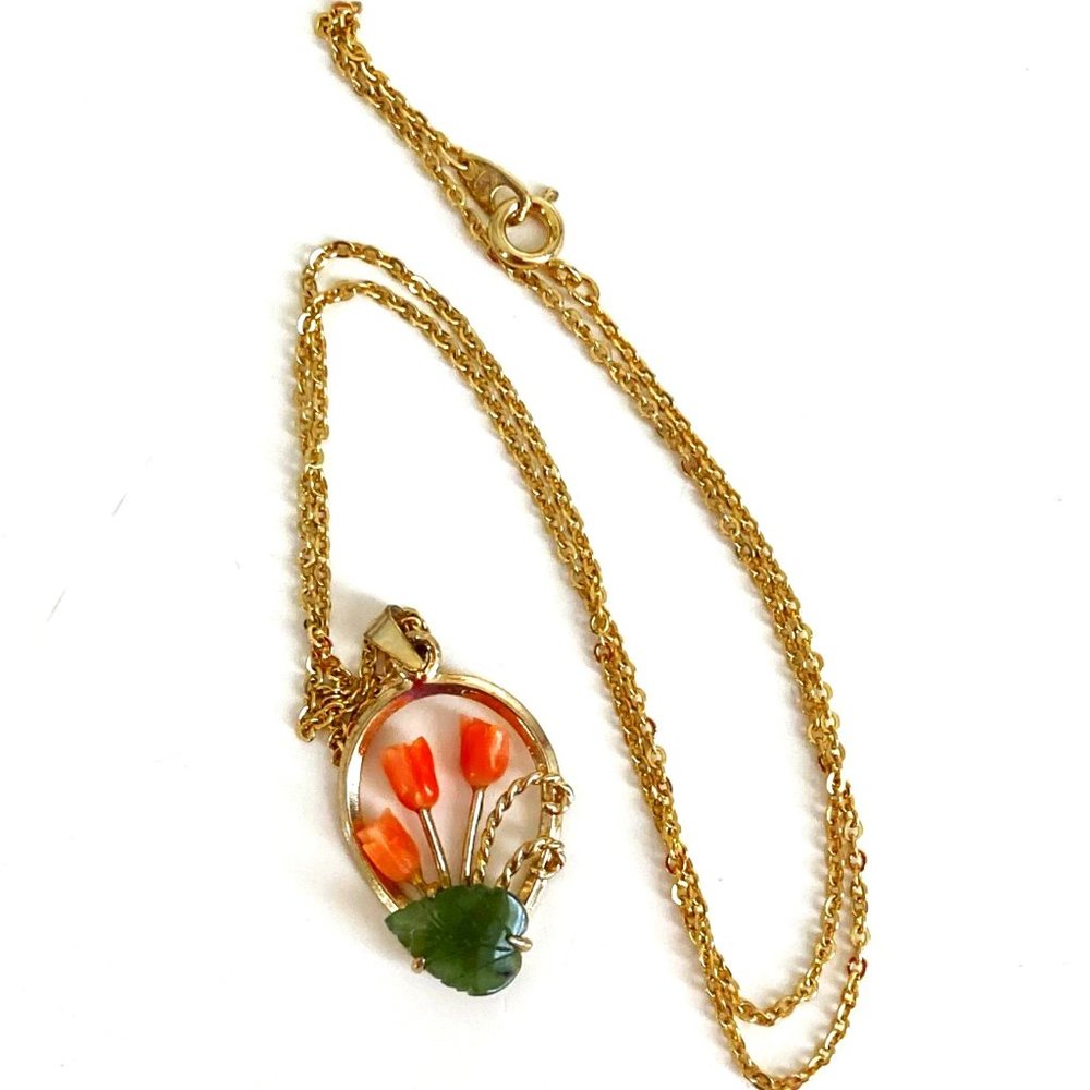 Coral tulip trio set on Canadian jade